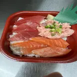 まぐろサーモンねぎとろ丼(大漁丼家 赤羽店)