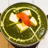 ほうれん草パニール Sag Paneer（Indo Asian tajmahal Restaurant）