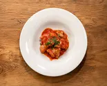 鶏肉のトマト煮込み（FreestyleBistroLibre）