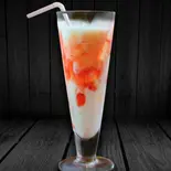 ストロベリーラッシー Strawberry lassi(ザ・ロータスインドネパール料理)