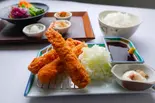【弁当】えびフライ3本弁当 (サラダと小鉢付き)(RESTAURANT MAMA.)