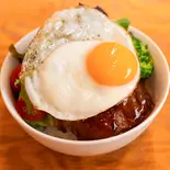 オーブン焼きハンバーグのロコモコ(yana cafe 西東京)