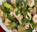 ホルモンとピクルスの炒め Khau duoi xao dua（Minh Nhat Quan草加店）
