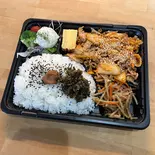 豚キムチ炒め弁当（お弁当とお惣菜のお店 ポコちゃん）