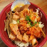 豚キムチ丼（ななつぼ 井土ヶ谷店）
