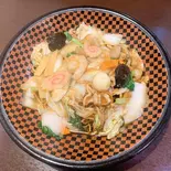 五目海鮮あんかけかた焼きそば（六町飯店）