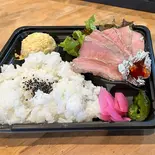 蒸し豚弁当（きず那）