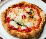 【当店人気NO.1】マルゲリータ【イタリアカンパーニャ州の乳牛モッツアレラ使用】（Pizzeria Regista）