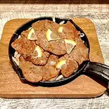 塩タン（肉酒場にゃぶ）
