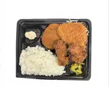 青龍弁当(ロースかつ60g、カレーコロッケ、鶏唐揚35g×2個、キャベツ、ポテトサラダ、漬物、ご飯)（Romancingとんかつキッチンたぐ）