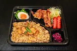 ぷりぷりホルモン炒飯弁当（麺処HACK 中崎店）