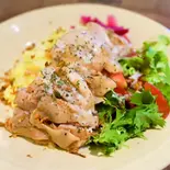 人気No.1！ゴロっとチキンオーバーライス（FRANKY）