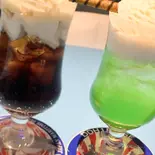 主砲フロートメロンコーラ（ネイビーブルー 福岡天神コンカフェ）