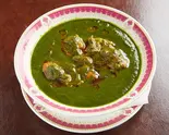 【おすすめ!】サグチキンカレー Saag Chicken Curry(出没アド街ック天国常連!モエナモテイ)