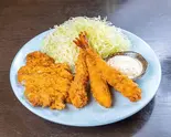 手仕込み❗️カツと海老フライ3本定食 Breaded Deep-Fried Shrimp（リピーター続出！ご飯大盛り無料(一部例外あり)とんかつ大将筑紫通り店）