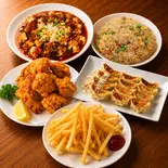 大満足シェアセット(3〜4人前)(【餃子×四川料理専門店】餃子麻辣酒場 新橋駅前店)