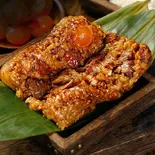 豚肉・塩卵ちまき——1個(毎個160g)（王さんの手包み餃子）