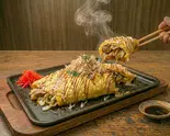 牛スジのオムレツ（粉もの元次）