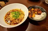 酸味と辛みのスープ麺とミニ麻婆飯(HACHI)