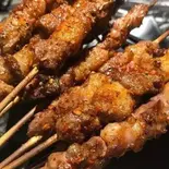 沙县烤羊肉串(羊肉の串)2本（友誼食府 立川店）
