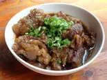 牛すじ煮込み(炭火ホルモン焼き まるかん)
