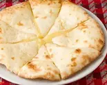 チーズナン Cheese Naan（ススムダイニング）