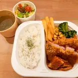 三元豚肩ロースのポークカツレツセット（メーメのイタめし家）