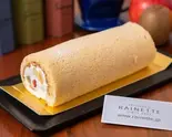 フルーツロールケーキ Fruit Rolled Cake（パティスリーらねっと）