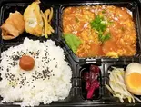 エビチリ弁当（鶴の恩がえし 銀座店）