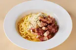 生ハムとモッツァレラのカルボナーラ Prosciutto and Mozzarella Carbonara（洋麺屋 祇園パスタ 亀有店）