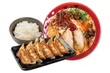 赤辛牛じゃんラーメン餃子ライスセット（ラーメンまこと屋 岩塚本通店）