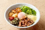 たっぷりチーズからみそまぜそば（からみそラーメン 出前のふくろう 名古屋中央店）