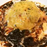 【当店人気NO,1！】Wチーズハンバーグオムライス（神田たまごけん福岡天神店）