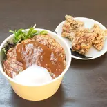 特大ハンバーグのロコモコ丼 + からーげ3個セット(タカカラあきば店)