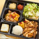 Special chicken kebab bento box (7types)スペシャルチキンケバブセット弁当(7種類) ( HALAL) トルコ料理（トルコ料理ボスボラスハサン市ヶ谷店）