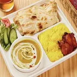 カレーナンとライスセット Curry Nan and Rice Box Set(Indian Restaurant New Prasidha)