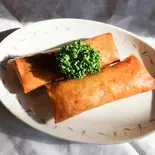 春巻き2本（中国料理 鴛鴦）