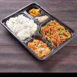 青椒肉絲弁当（中華料理如家）