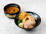 辛ネギつけ麺(チャーシュー1枚・薬味ネギ・ホウレン草・辛ネギ)（ゴル麺。 THE GOLDEN TSUKEMEN）