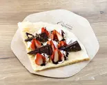 いちごブラウニークレープ（アイスるんです JR西宮店）