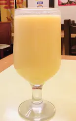 マンゴーラッシー(インド・ネパール料理 ニューマハラジャ三鷹店)