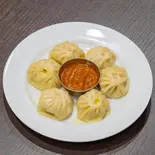 蒸しモモ（THAMEL BAZZAR）