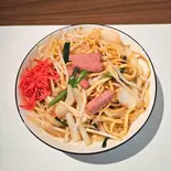 沖縄そばで作った焼きそば（呑み処 笑味）
