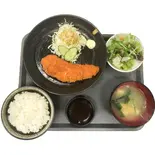 鶏チーズ入ささみカツ定食(居酒屋福盛)