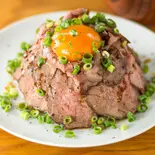 ローストビーフ丼（うず食堂）
