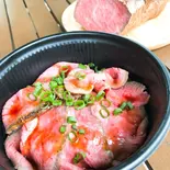 ローストビーフ丼(Tanto Tanto)