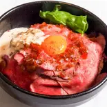 ローストビーフ丼（焼肉工房 桜）
