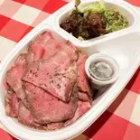 ローストビーフ丼 Roast Beef Bowl（ふれんち食堂UMEYA）