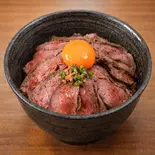 ローストビーフ丼（お料理・お酒 Hana）