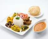 ライス+アーユルヴェーダおかず4～5種（居酒屋お昼はカレー屋さん）